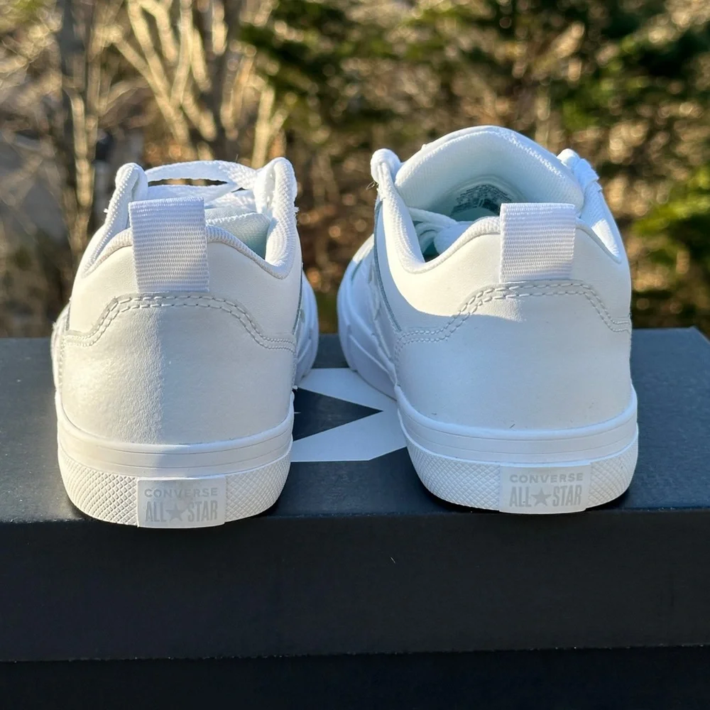 NEW Converse Youth All White Pro Blaze Low Top Casual Shoe - Youth Size 5Y